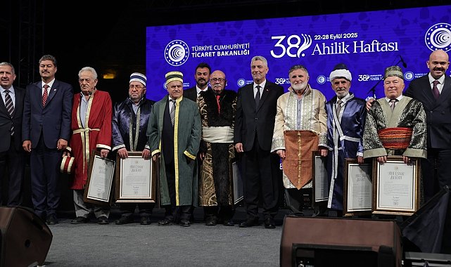 Yarım asırlık süpürge ustasına ahilik beratı