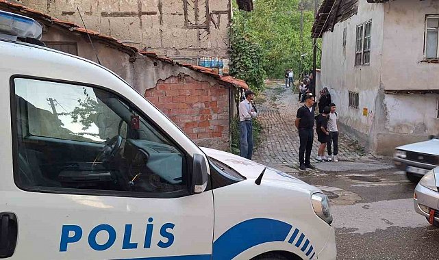 Yaşlı adam yalnız yaşadığı evde ölü bulundu