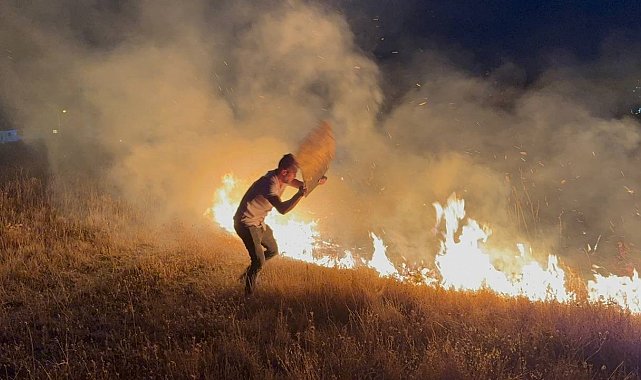 Yerleşim yeri yakınında çıkan anız yangını paniğe neden oldu