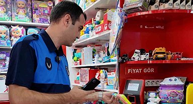 Yeşilyurt'ta zabıta ekiplerinden kırtasiye denetimi
