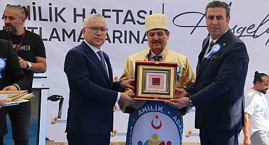 Yılın Ahisi'nden Ahi davranışı