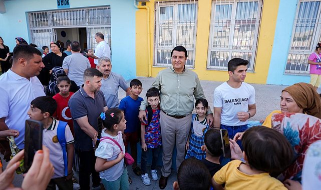 Yılmaz yeni Eğitim-Öğretim yılını öğrencilerle karşıladı