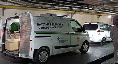 Yolun karşısına geçerken aracın çarptığı yaşlı adam hayatını kaybetti