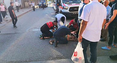 Yolun karşısına geçerken otomobilin çarptığı çocuk hastaneye kaldırıldı