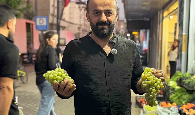 Yüksekova'da Şemdinli üzümü tezgahlarda yerini aldı