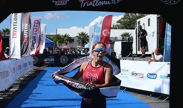 2025 Ayvalık Triatlonu Türkiye Kupası Finali sona erdi