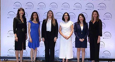 'Bilim Kadınları İçin' Programı'nın 20 yılı aşan yolculuğu kitap oldu