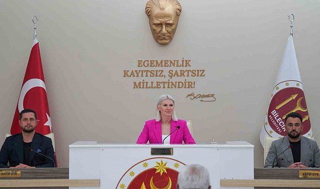 65 yaş üstü vatandaşların dolmuşlara alınmaması sorunu çözüme kavuştu