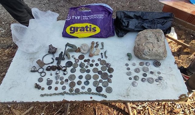 Adana'da kaçakçılık operasyonu: 18 gözaltı