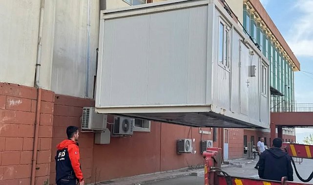 AFAD, Şırnak Devlet Hastanesine 10 yaşam konteyneri desteğinde bulundu