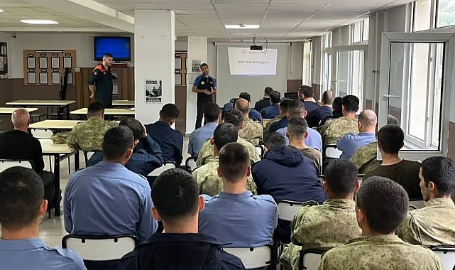 AFAD'dan Deniz Kuvvetleri personeline afet eğitimi