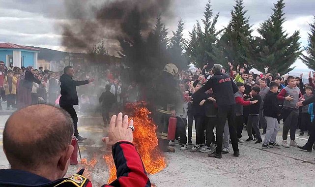 Afet tatbikatı gerçeği aratmadı