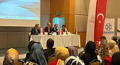 Afetten etkilenen gençler için 'Aile ve Medya Bilinci' paneli düzenlendi