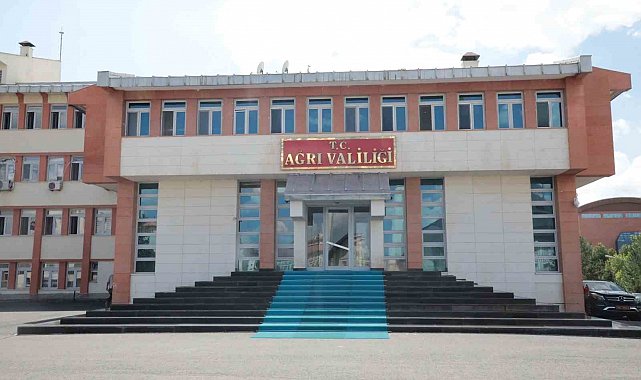 Ağrı Valiliğinden "ineğin araçla sürüklendiği" iddialarına ilişkin açıklama