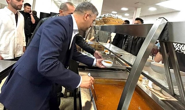 AK Parti Erzurum Gençlik Kolları "Kampüse hoşgeldiniz" dedi