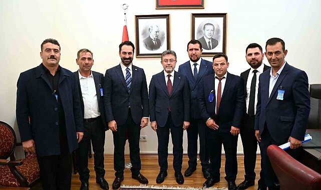 AK Parti'li Arınç, muhtarları Bakan Yumaklı ile buluşturdu