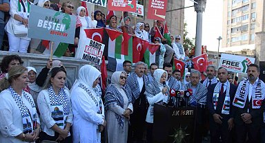 AK Partili kadınlar Gazze için el ele tutuştu