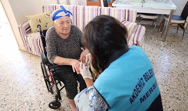 Akdeniz Belediyesinden binlerce haneye temizlik ve bakım desteği