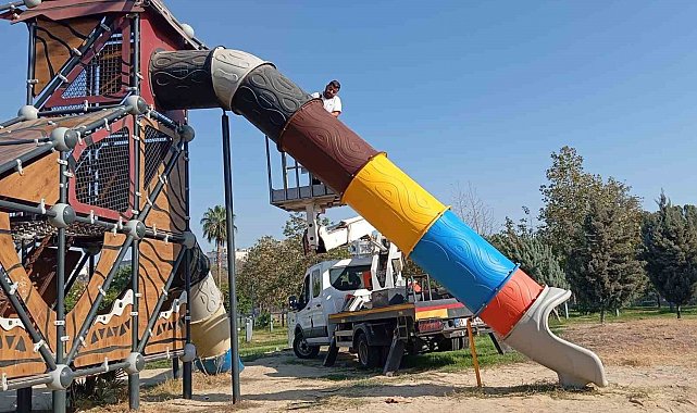 Akdeniz'de parklar yenileniyor çocuklar daha güvenli oynuyor