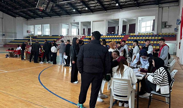 Alaplı MYO'da kan bağışı kampanyası büyük İlgi gördü