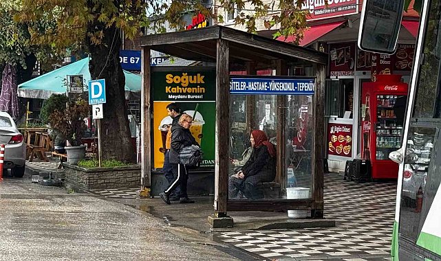 Alaplı'da halk otobüsü duraklarında saat çizelgesi eksikliği tepki çekti
