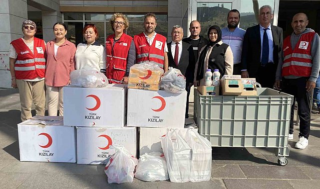 Alaşehir Kızılay'dan Devlet Hastanesi Sosyal Marketine 600 kalem yardım