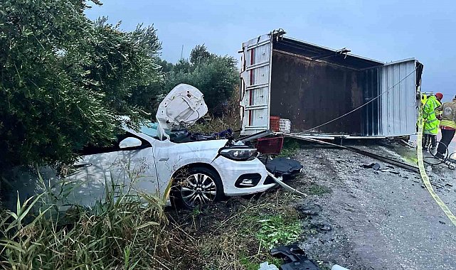 Alaşehir'de kontrolden çıkan kamyonet dehşet saçtı: 2 ölü 3 yaralı