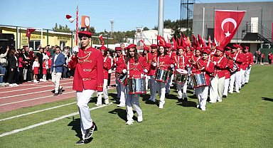 Aliağa Atatürk Stadyumu'nda Cumhuriyet coşkusu