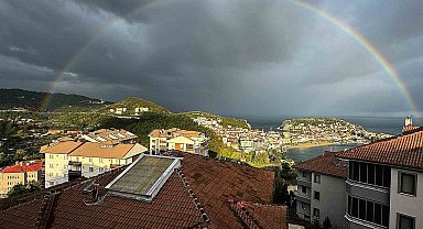 Amasra'da yağmur sonrası gökkuşağı oluştu