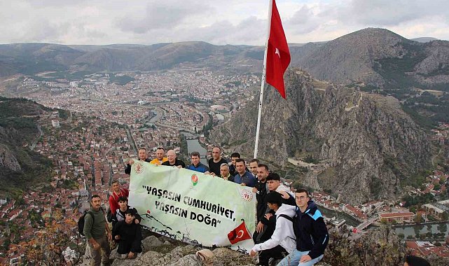Amasya'nın zirvesinde 'Cumhuriyet doğa yürüyüşü'