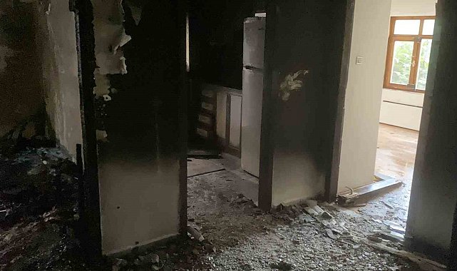 Ankara'da 4 katlı binada yangın