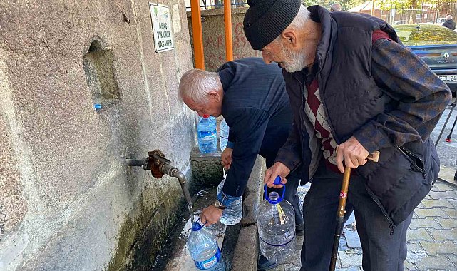 Ankara'da su kuyrukları uzadıkça tepkiler artıyor