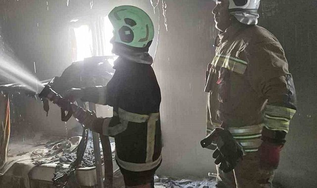 Antakya'da konteyner yatakhane yandı