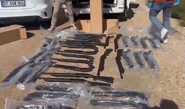 Antalya'da jandarmadan silah kaçakçılarına operasyon: 4 tutuklama