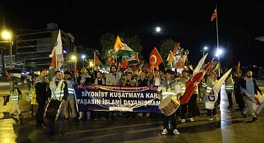 Antalya'da Özgürlük Filosuna destek yürüyüşü
