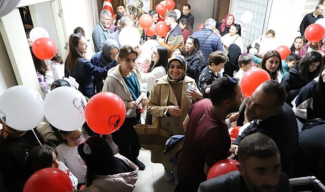 Ardahan Belediyesi Nuri Vatan Kültür Merkezi'nde 29 Ekim gösterisi