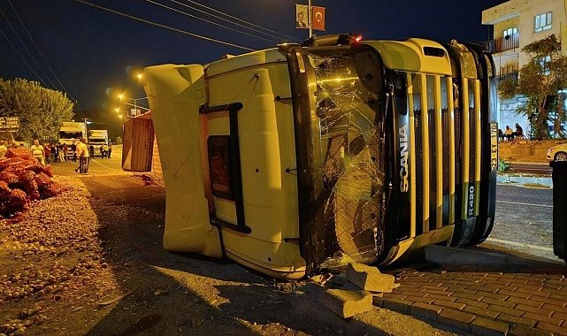 Arızalanan tırdan aşağı indi, hayatını kaybetti