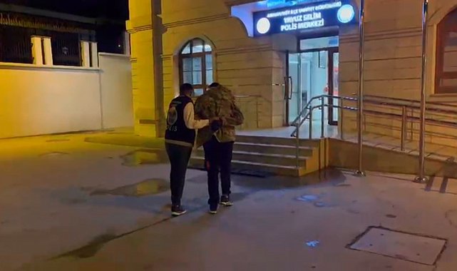 Arnavutköy'de durakta genç kıza sözlü taciz kamerada: Şüpheli yakalandı