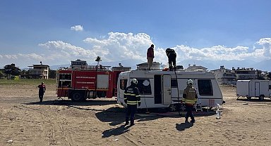 Arsuz'da karavan yangını