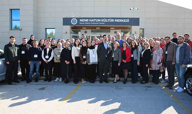 Aşı geliştirilmesi ve üretimi temel eğitimi Atatürk Üniversitesinde gerçekleştirildi