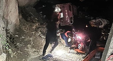 Asi Nehri'ne uçan motosikletin sürücüsünü itfaiye kurtardı