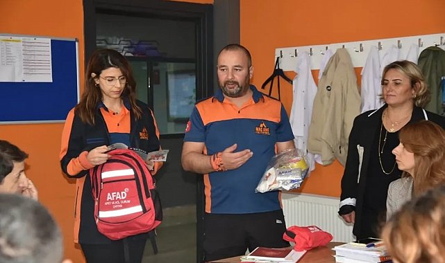 Atakumlu öğrencilere afet bilinci eğitimi