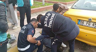 Ayağı mazgala sıkışan şahsı itfaiye ekipleri kurtardı