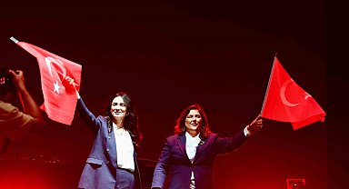 Aydın'da Cumhuriyet coşkusu: 60 bin kişi Aydınfest'in finalinde buluştu