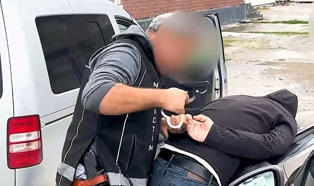 Aydın'da filmleri aratmayan operasyon: 11,2 kilogram uyuşturucu madde ele geçirildi