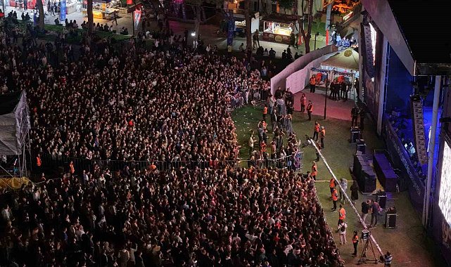 Aydınfest coşkuyla başladı, Tekstil Park doldu taştı