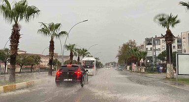 Ayvalık'ta metrekareye 42 kg yağmur düştü