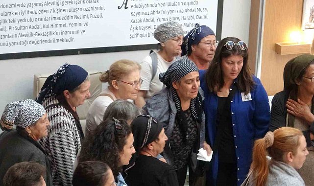 Babasının mezarını ziyaretten dönerken geçirdiği kazada hayatını kaybetti