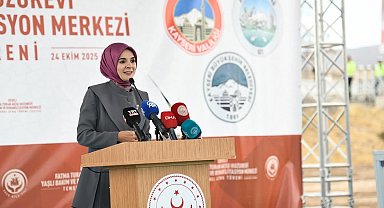 Bakan Göktaş: "Toplumun kökleri, büyüklerine gösterdiği hürmetle güçlenir"