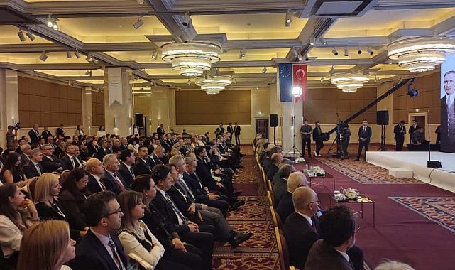 Bakan Işıkhan: "Kadınların istihdamını daha da artıracak yeni faaliyet ve programı hayata geçireceğiz"